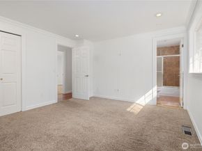 11004 100th Avenue NE, Kirkland WA 98033