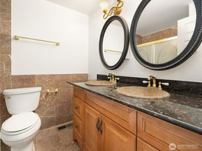 11004 100th Avenue NE, Kirkland WA 98033