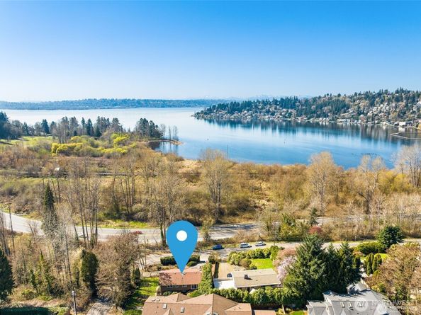 11004 100th Avenue NE, Kirkland WA 98033