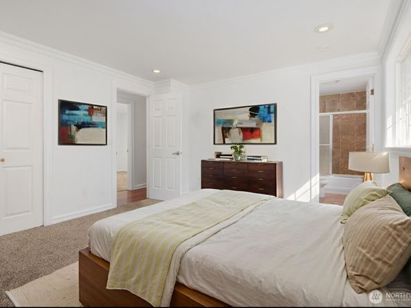 11004 100th Avenue NE, Kirkland WA 98033