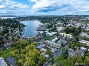 417 102nd Avenue SE, Bellevue WA 98004