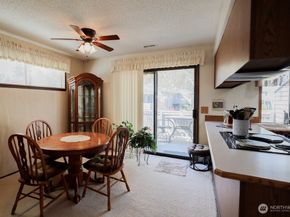 9930 NE 144th Lane 202, Kirkland WA 98034