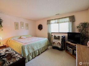9930 NE 144th Lane 202, Kirkland WA 98034