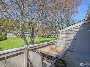 9930 NE 144th Lane 202, Kirkland WA 98034