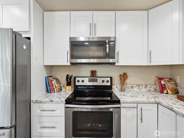 17581 110th Lane SE 3, Renton WA 98055