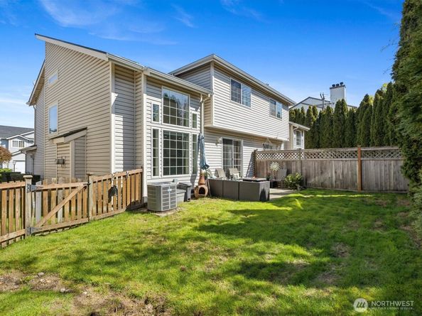 17581 110th Lane SE 3, Renton WA 98055