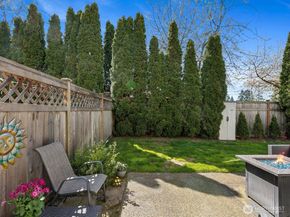 17581 110th Lane SE 3, Renton WA 98055