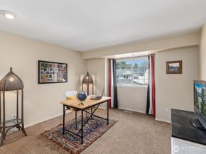 17581 110th Lane SE 3, Renton WA 98055