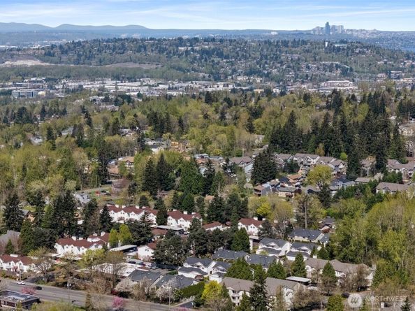17581 110th Lane SE 3, Renton WA 98055