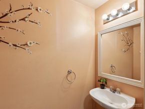 17581 110th Lane SE 3, Renton WA 98055