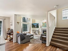 17581 110th Lane SE 3, Renton WA 98055