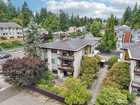 300 N 137th Street C, Seattle WA 98133