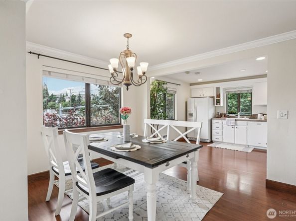 300 N 137th Street C, Seattle WA 98133