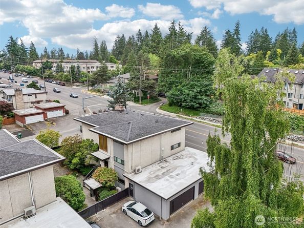 300 N 137th Street C, Seattle WA 98133
