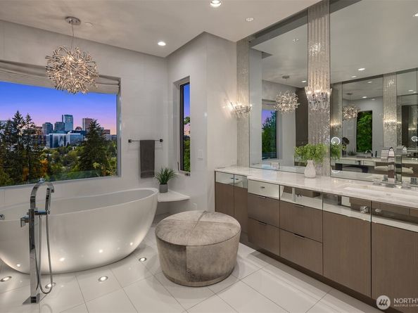 209 Northside Road, Bellevue WA 98004