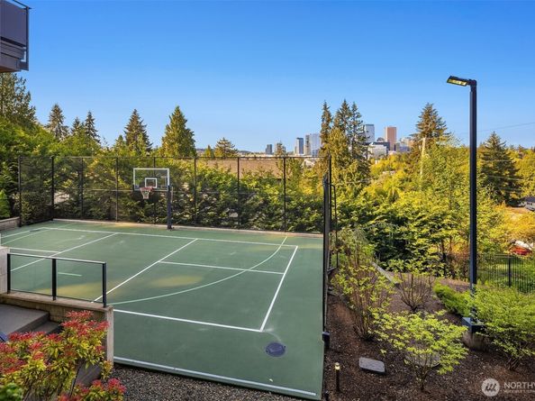 209 Northside Road, Bellevue WA 98004