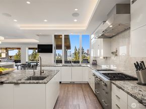 209 Northside Road, Bellevue WA 98004