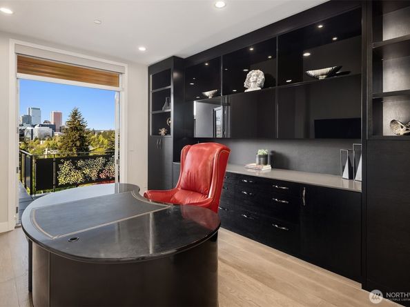 209 Northside Road, Bellevue WA 98004