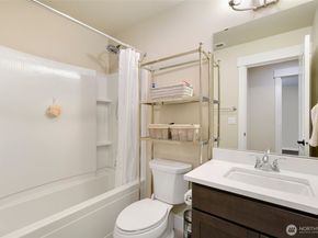 4612 186th Place SE A, Bothell WA 98012