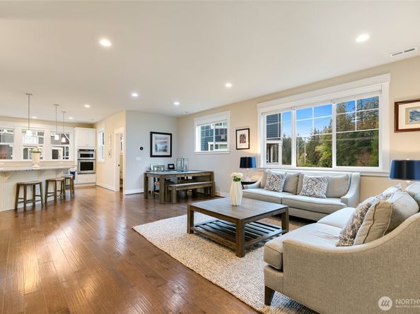 4612 186th Place SE A, Bothell WA 98012