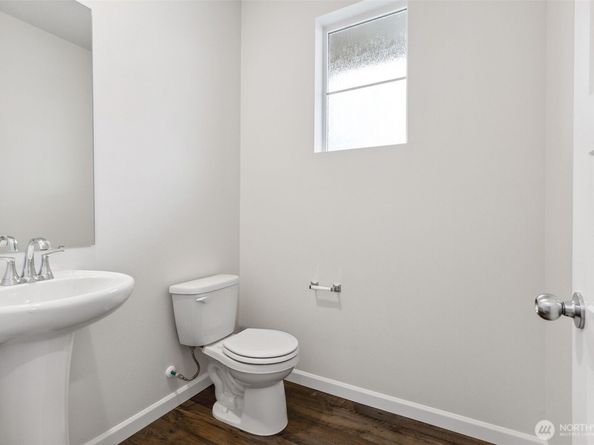 27031 30th Place S 20, Kent WA 98032