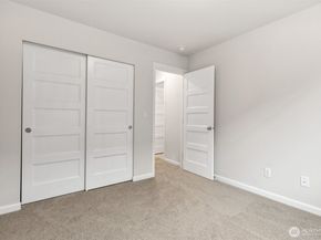 27031 30th Place S 20, Kent WA 98032