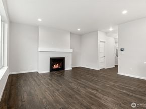 27031 30th Place S 20, Kent WA 98032
