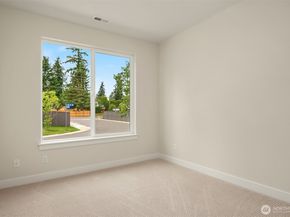 21418 116th Place SE, Kent WA 98031