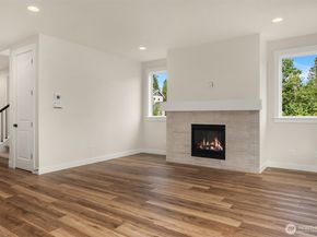 21418 116th Place SE, Kent WA 98031
