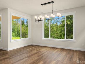 21418 116th Place SE, Kent WA 98031