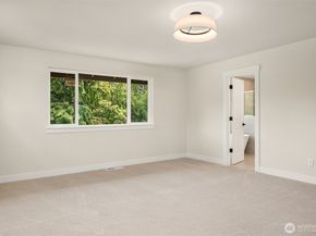 21418 116th Place SE, Kent WA 98031