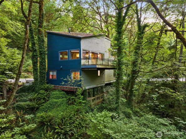 6520 E Mercer Way, Mercer Island WA 98040