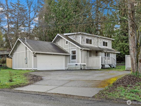 1621 S 251st Place, Des Moines WA 98198