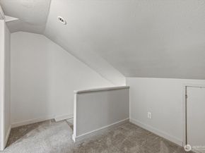 1621 S 251st Place, Des Moines WA 98198