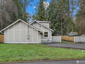 1621 S 251st Place, Des Moines WA 98198