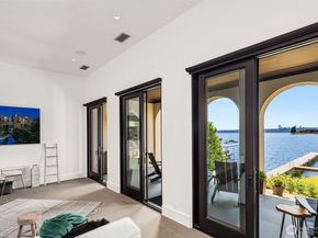9205 SE Shoreland Drive, Bellevue WA 98004