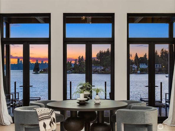 9205 SE Shoreland Drive, Bellevue WA 98004