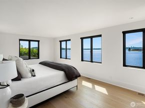 9205 SE Shoreland Drive, Bellevue WA 98004
