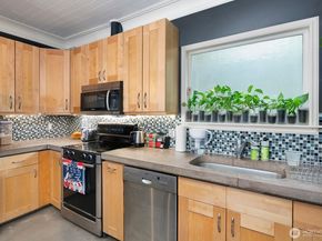 7 Harrison Street 39, Seattle WA 98109