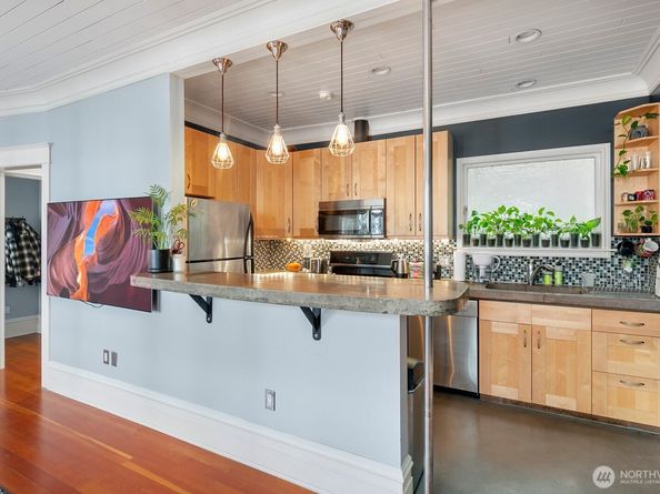 7 Harrison Street 39, Seattle WA 98109