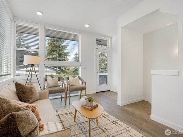 1271 N 145th Street, Seattle WA 98133