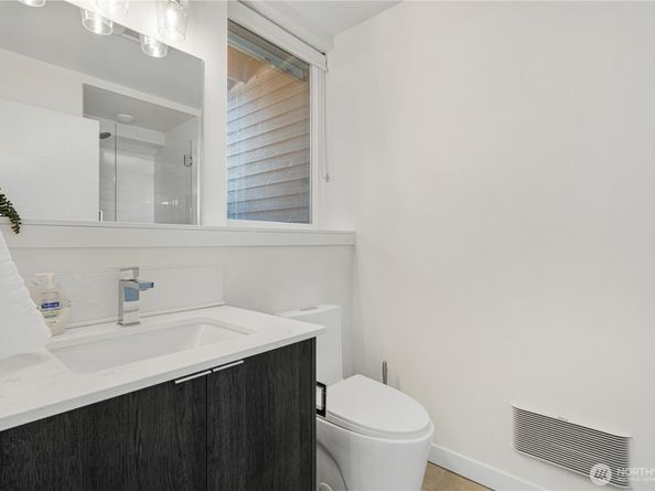 1271 N 145th Street, Seattle WA 98133