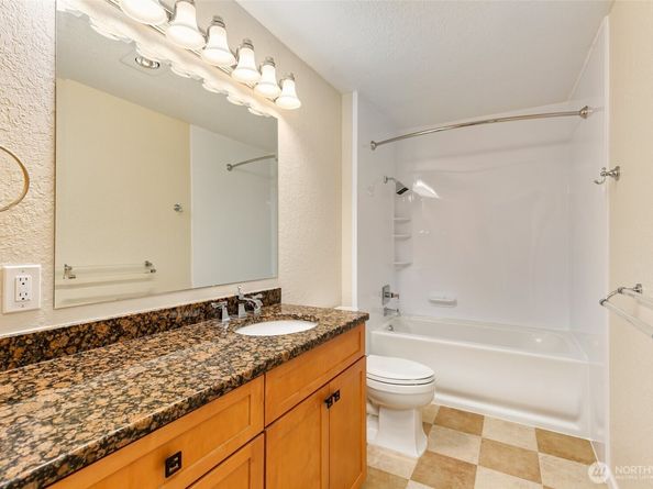 13620 NE 7th Street F14, Bellevue WA 98005