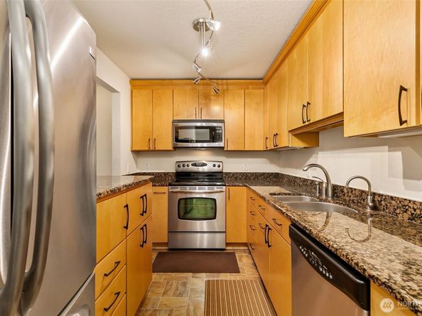 13620 NE 7th Street F14, Bellevue WA 98005