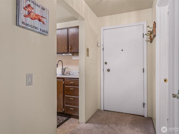 19409 56th Avenue W 109, Lynnwood WA 98036
