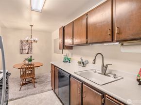 19409 56th Avenue W 109, Lynnwood WA 98036