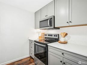 7317 224th Street SW A4, Edmonds WA 98026