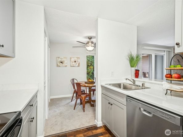 7317 224th Street SW A4, Edmonds WA 98026