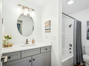 7317 224th Street SW A4, Edmonds WA 98026