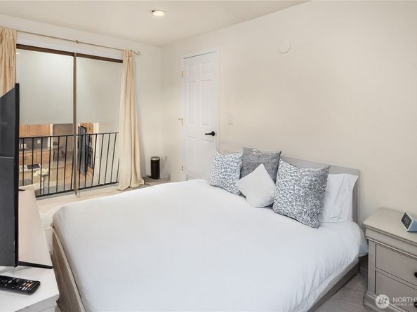 9115 SE 72nd Place, Mercer Island WA 98040